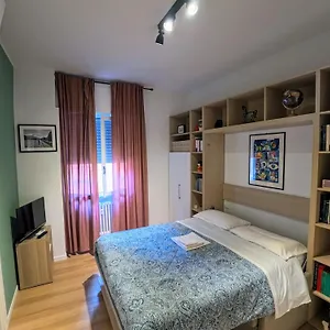  Affittacamere Casa Mafalda - In Near Naviglio Grande